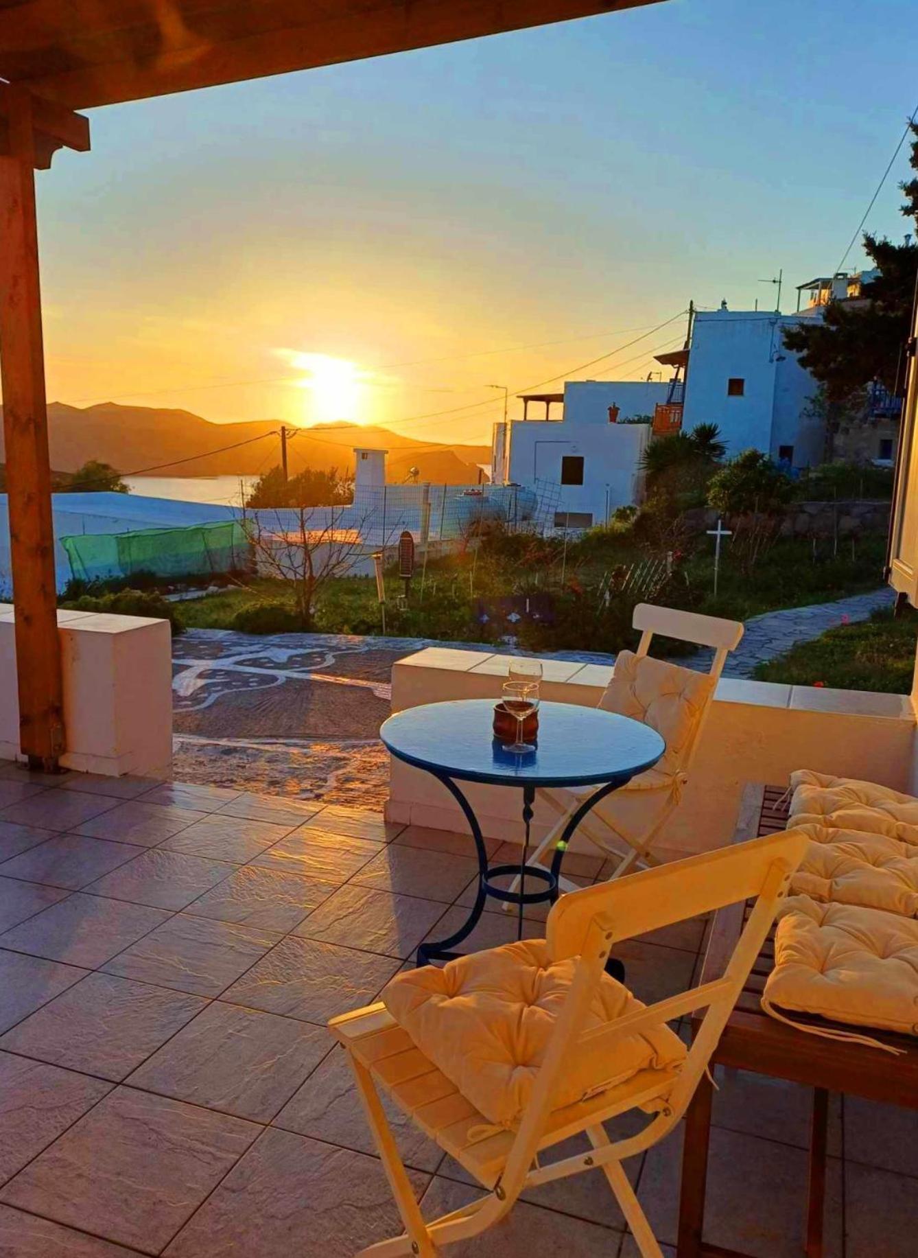 Georgia Rooms Milos Plaka  Luaran gambar