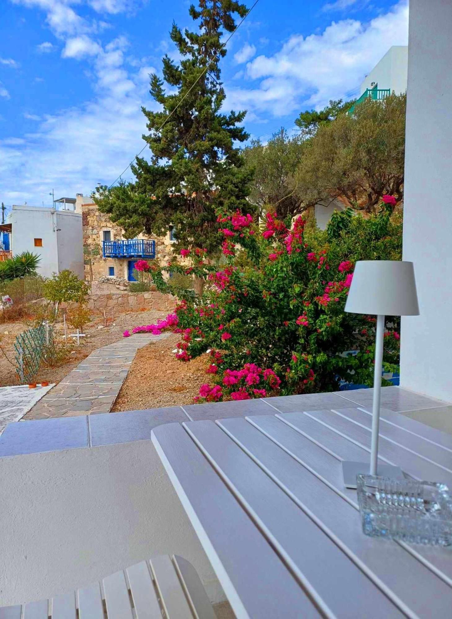 Georgia Rooms Milos Plaka  Luaran gambar